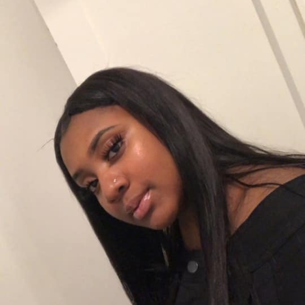 Meet your Posher, Akya